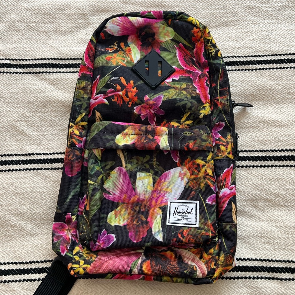 Hershel single strap backpack with flower print